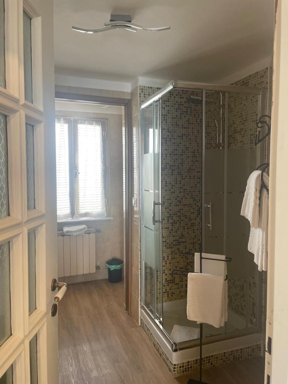 Orizzonte - 5 Terre, Via Fratelli Rosselli 11, Centro Storico-Stazione Centrale Con 2 Camere Da Letto La Spezia Eksteriør bilde
