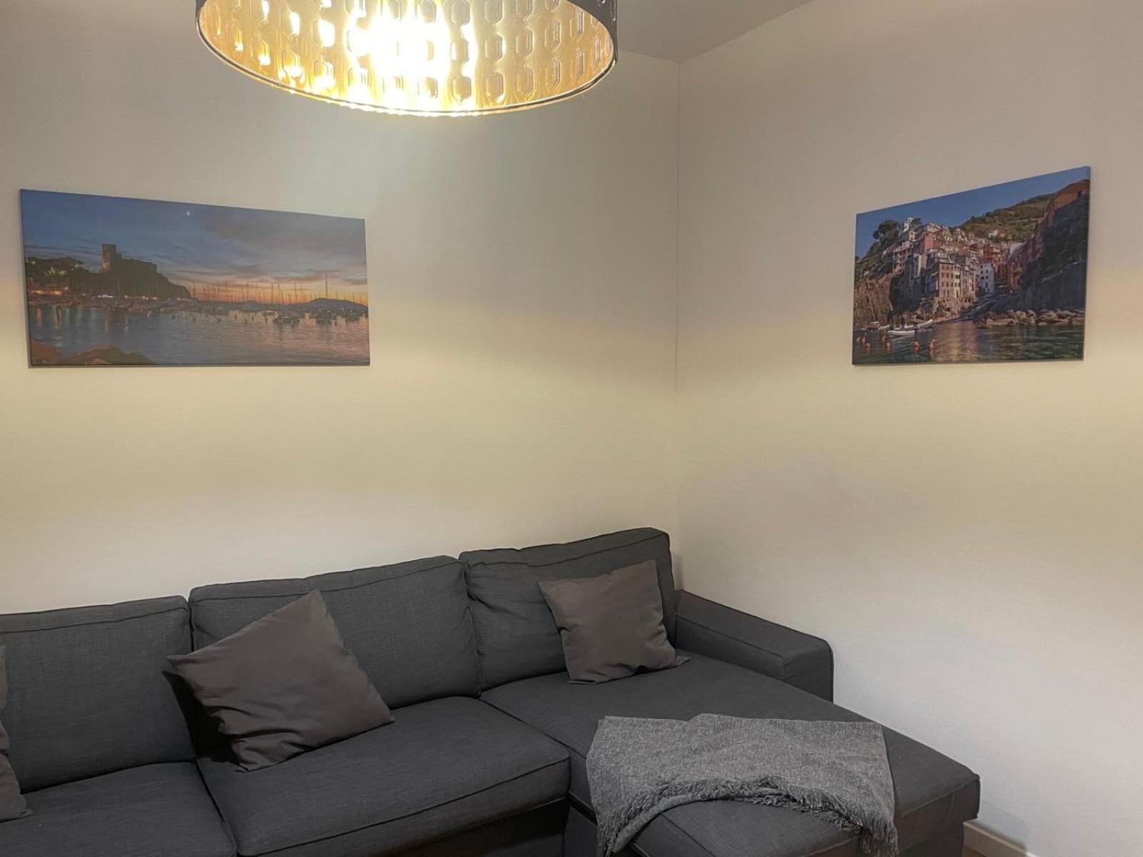 Orizzonte - 5 Terre, Via Fratelli Rosselli 11, Centro Storico-Stazione Centrale Con 2 Camere Da Letto La Spezia Eksteriør bilde